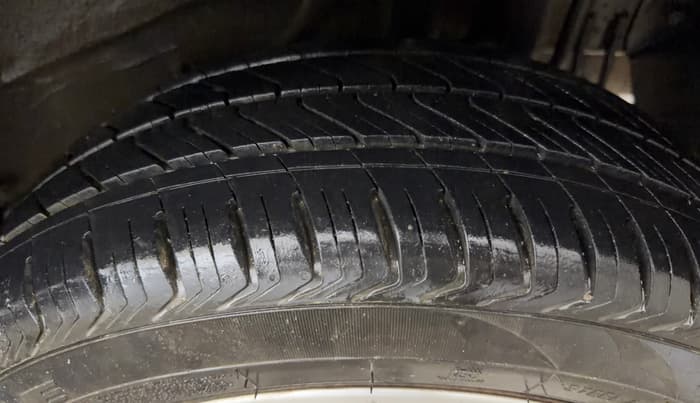 2021 Tata NEXON XM SUNROOF PETROL, Petrol, Manual, 35,457 km, Left Rear Tyre Tread