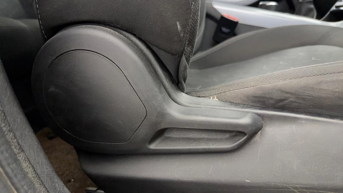 2021 Tata NEXON XM SUNROOF PETROL, Petrol, Manual, 35,457 km, Driver Side Adjustment Panel