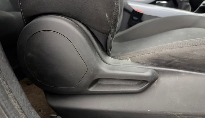 2021 Tata NEXON XM SUNROOF PETROL, Petrol, Manual, 35,457 km, Driver Side Adjustment Panel