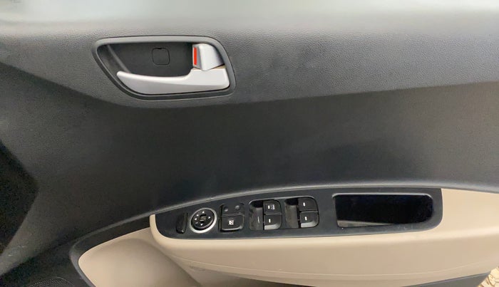 2016 Hyundai Grand i10 SPORTZ 1.2 KAPPA VTVT, Petrol, Manual, 85,455 km, Driver Side Door Panels Control