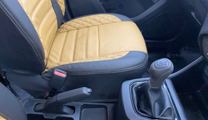 2023 Tata PUNCH PURE RHYTHM PACK MT, Petrol, Manual, 11,579 km, Gear Lever