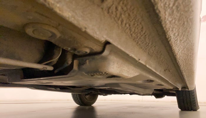 2011 Volkswagen Vento HIGHLINE DIESEL 1.6, Diesel, Manual, 63,036 km, Right Side Underbody