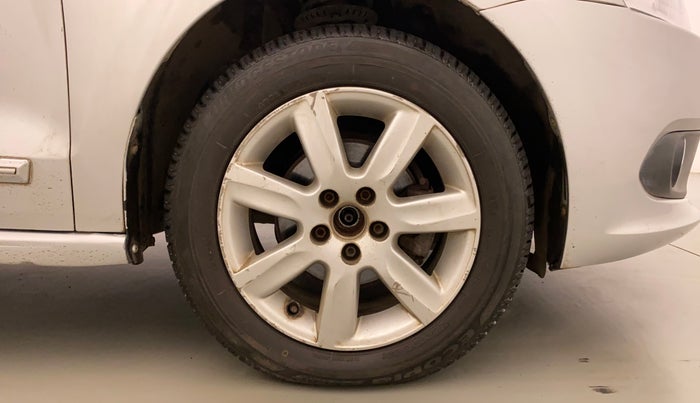 2011 Volkswagen Vento HIGHLINE DIESEL 1.6, Diesel, Manual, 63,036 km, Right Front Wheel