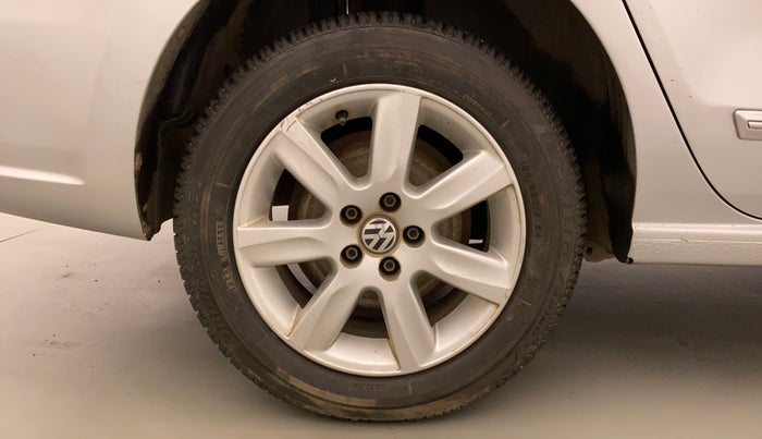 2011 Volkswagen Vento HIGHLINE DIESEL 1.6, Diesel, Manual, 63,036 km, Right Rear Wheel