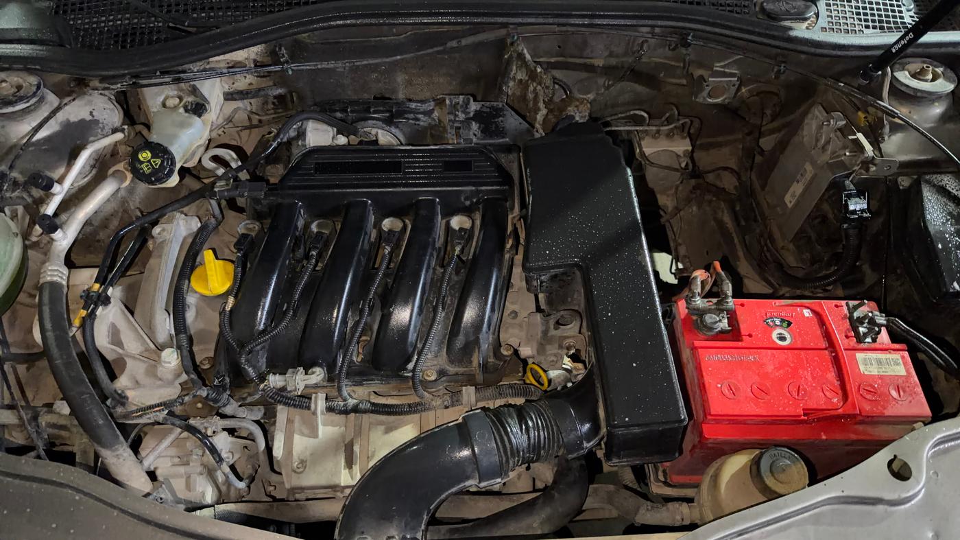 2016 Nissan Terrano XL (P), Petrol, Manual, 74,584 km, Engine View