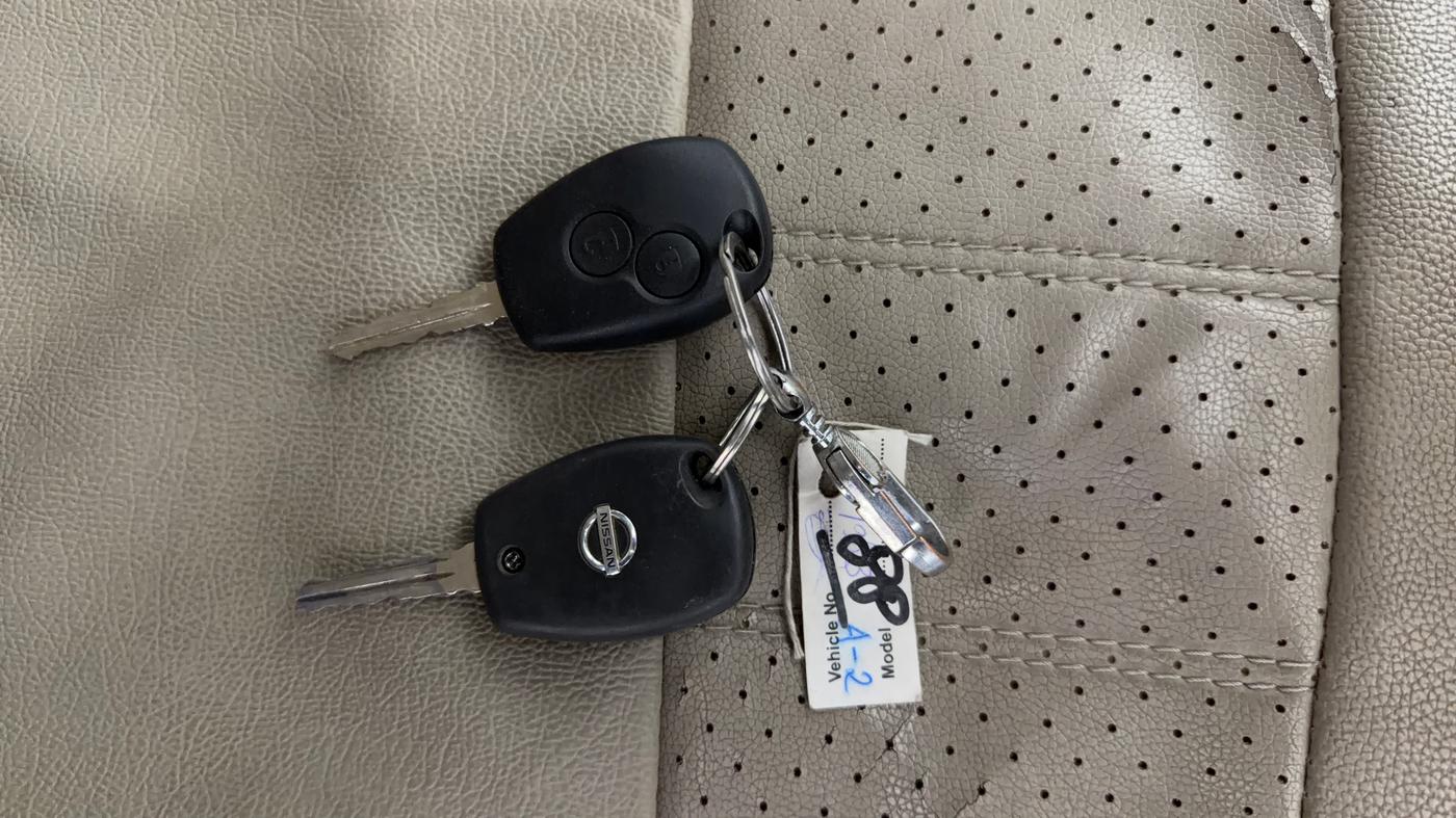2016 Nissan Terrano XL (P), Petrol, Manual, 74,584 km, Key Close Up