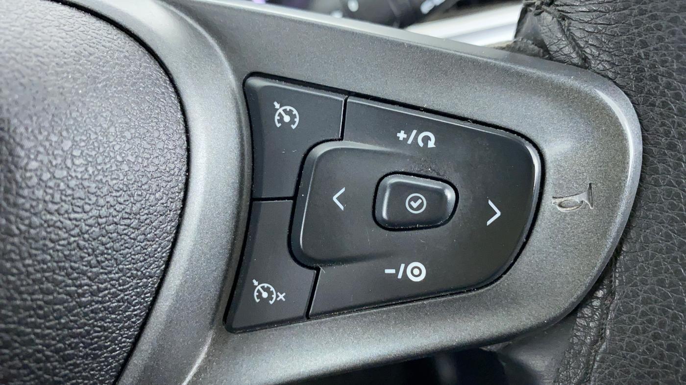 2020 Tata ALTROZ XZ 1.2, Petrol, Manual, 7,439 km, Adaptive Cruise Control