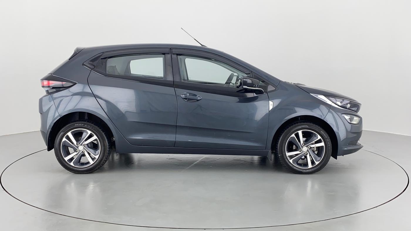2020 Tata ALTROZ XZ 1.2, Petrol, Manual, 7,439 km, Right Side View