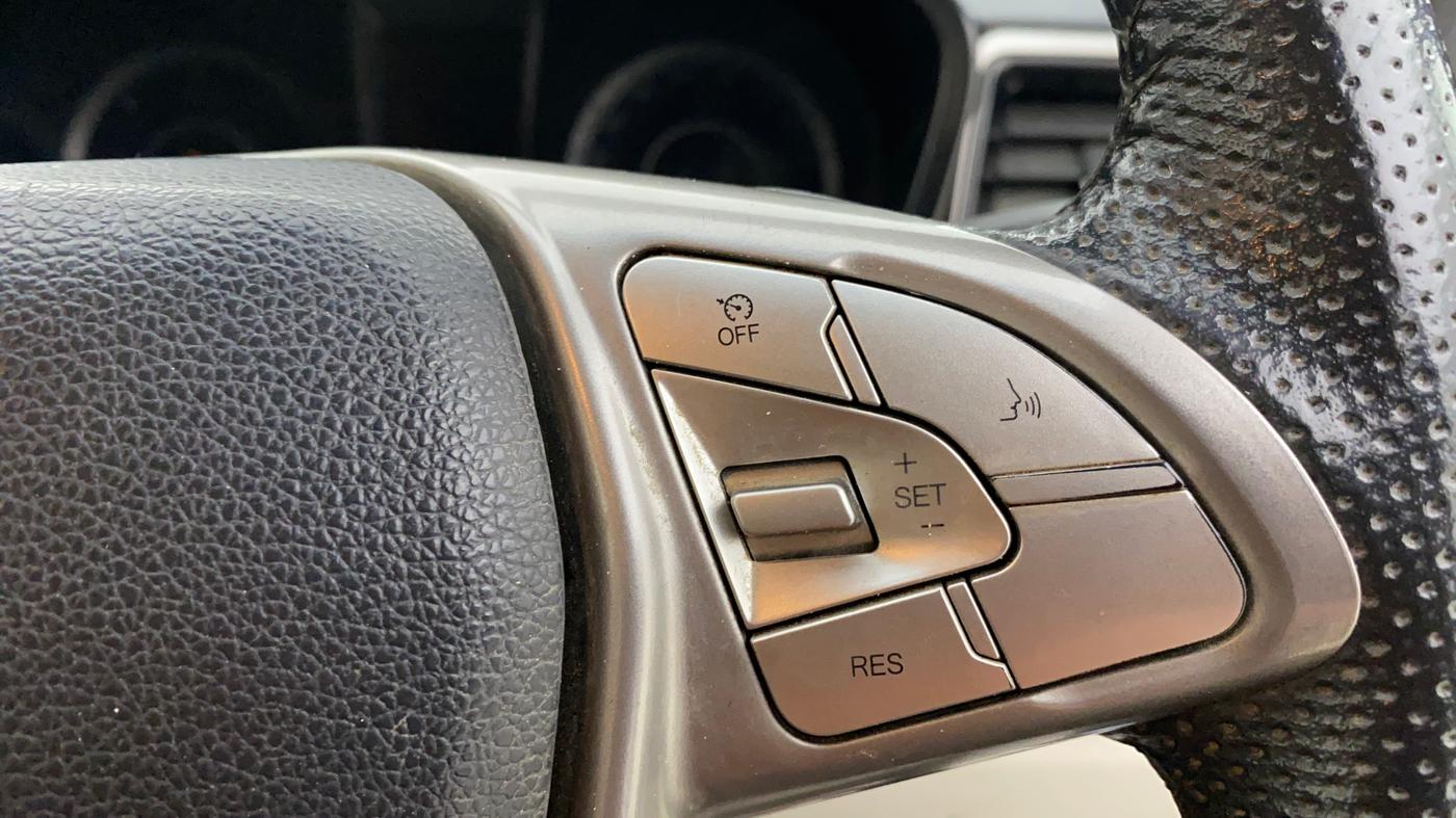 2023 Mahindra XUV300 W8 (O) 1.5 DIESEL AMT, Diesel, Automatic, 45,135 km, Adaptive Cruise Control
