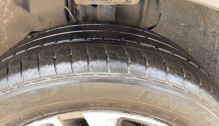 2022 Tata TIGOR XZ PLUS CNG, CNG, Manual, 77,552 km, Left Front Tyre Tread