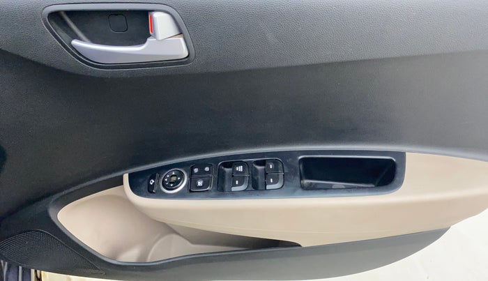 2019 Hyundai Grand i10 SPORTZ 1.2 KAPPA VTVT, Petrol, Manual, 75,935 km, Driver Side Door Panels Control