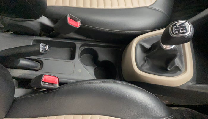 2019 Hyundai Grand i10 SPORTZ 1.2 KAPPA VTVT, Petrol, Manual, 75,935 km, Gear Lever