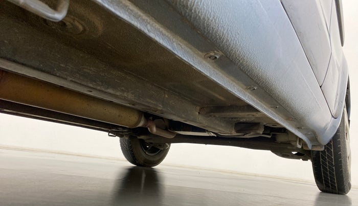 2015 Maruti Ritz VXI, Petrol, Manual, 50,419 km, Right Side Underbody