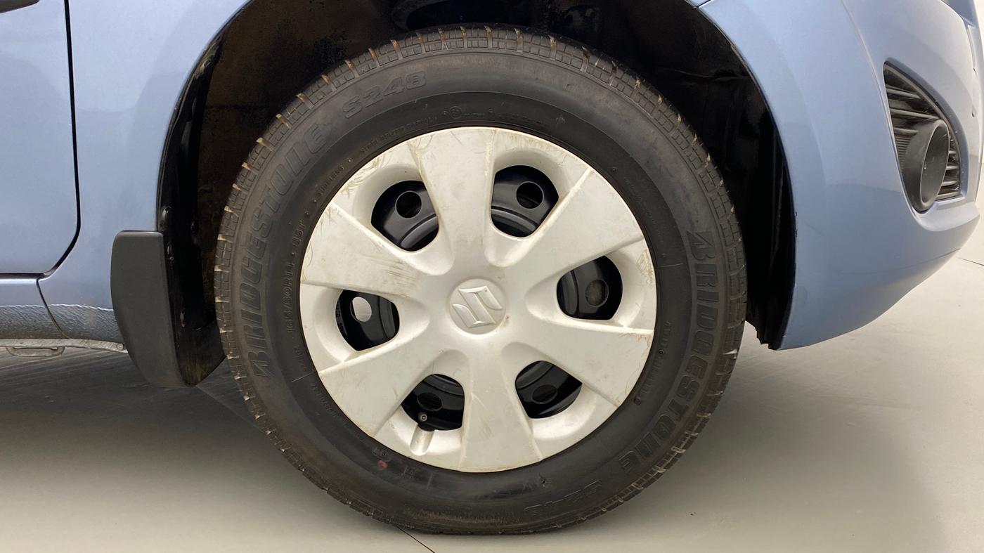 2015 Maruti Ritz VXI, Petrol, Manual, 50,419 km, Right Front Wheel