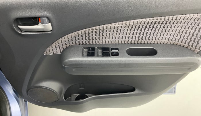 2015 Maruti Ritz VXI, Petrol, Manual, 50,419 km, Driver Side Door Panels Control