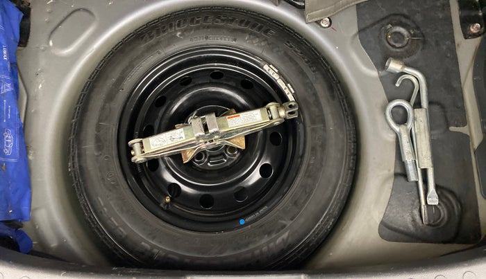 2015 Maruti Ritz VXI, Petrol, Manual, 50,419 km, Spare Tyre