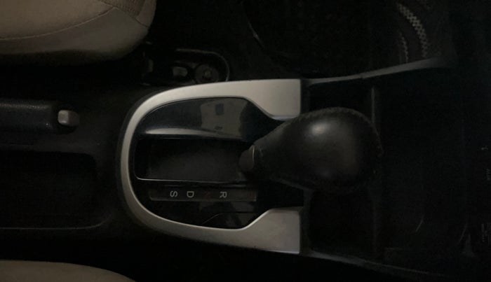 2016 Honda Jazz 1.2L I-VTEC V AT, Petrol, Automatic, 29,338 km, Gear Lever