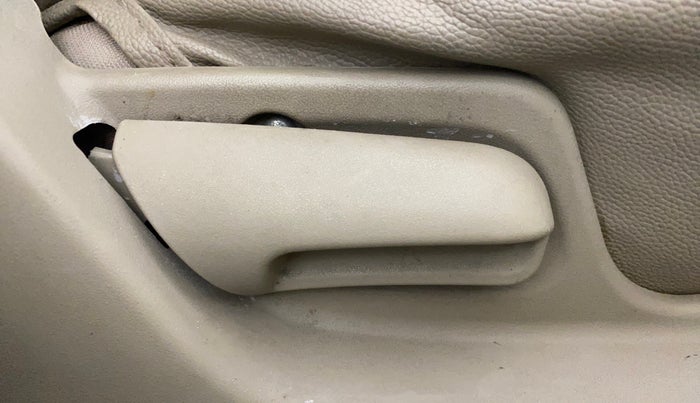 2014 Maruti Swift Dzire VXI, Petrol, Manual, 52,154 km, Driver Side Adjustment Panel