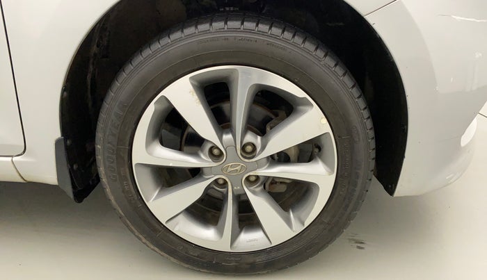 2016 Hyundai Elite i20 ASTA 1.2 (O), Petrol, Manual, 43,741 km, Right Front Wheel
