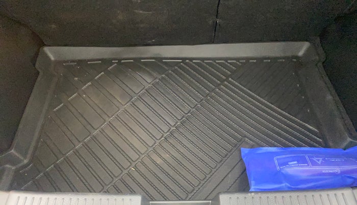 2023 Maruti Baleno ZETA 1.2 AGS, Petrol, Automatic, 17,616 km, Boot Inside