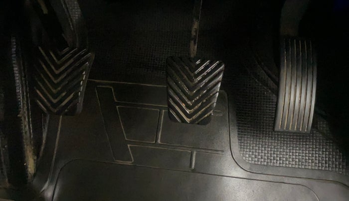 2020 Hyundai VENUE SX 1.0 TURBO, Petrol, Manual, 16,373 km, Pedals