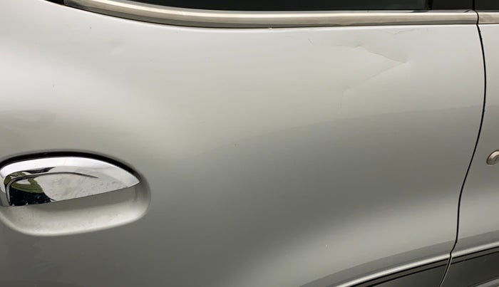 2019 Renault Kwid RXT 1.0 AMT (O), CNG, Automatic, 30,828 km, Right rear door - Slightly dented