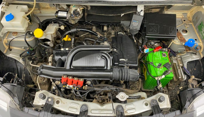 2019 Renault Kwid RXT 1.0 AMT (O), CNG, Automatic, 30,828 km, Open Bonet