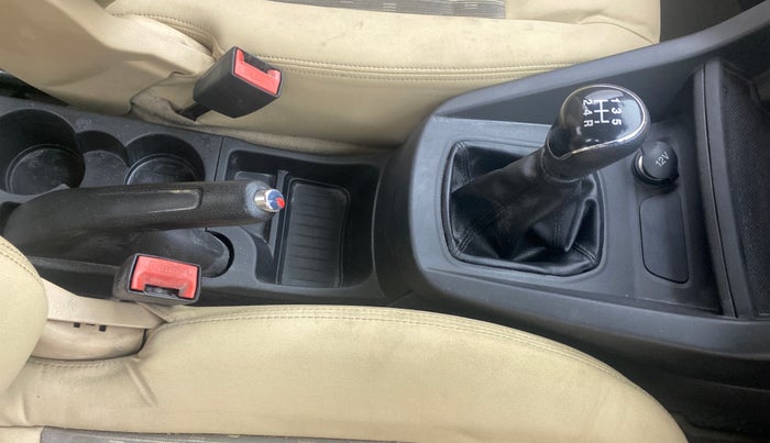 2016 Ford Figo Aspire TREND 1.2 PETROL, Petrol, Manual, 1,05,720 km, Gear Lever