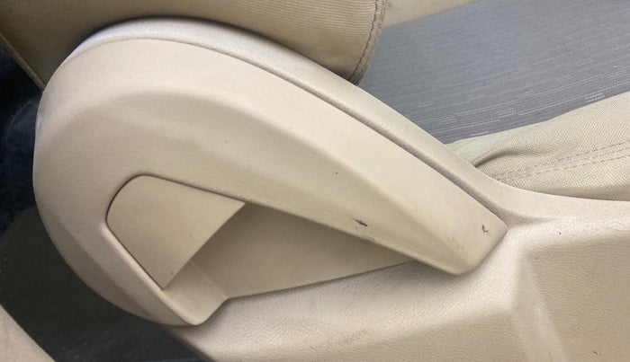 2016 Ford Figo Aspire TREND 1.2 PETROL, Petrol, Manual, 1,05,720 km, Driver Side Adjustment Panel