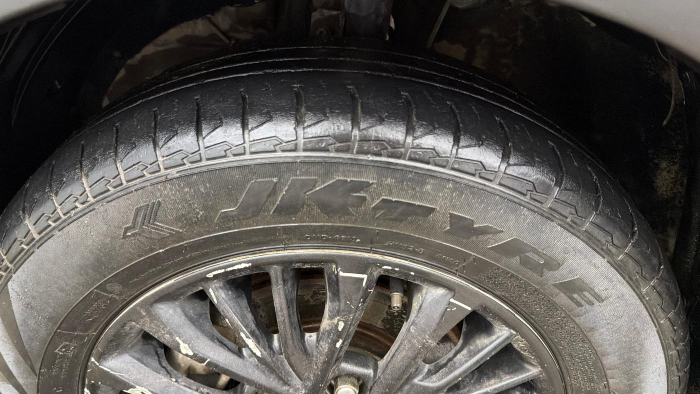 2019 Maruti XL6 ALPHA MT, Petrol, Manual, 1,13,494 km, Left Front Tyre Tread