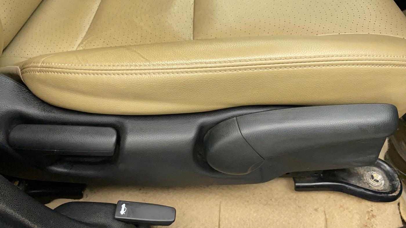 2016 Honda City 1.5L I-VTEC VX CVT, Petrol, Automatic, 33,820 km, Driver Side Adjustment Panel