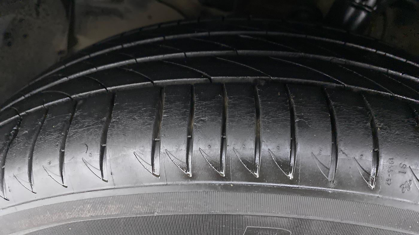 2019 Honda WR-V VX MT EXCLUSIVE EDITION PETROL, Petrol, Manual, 21,770 km, Left Front Tyre Tread