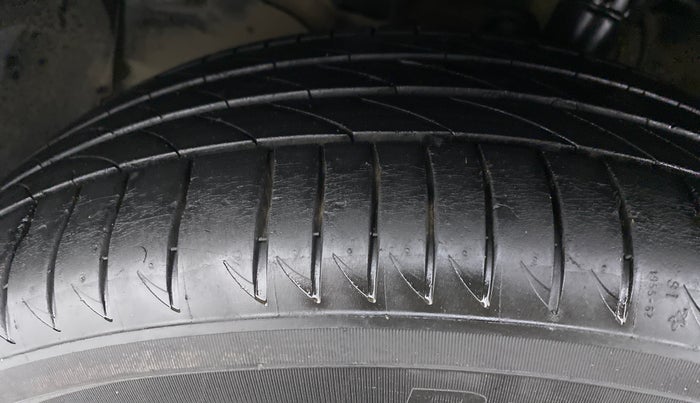 2019 Honda WR-V VX MT EXCLUSIVE EDITION PETROL, Petrol, Manual, 21,770 km, Left Front Tyre Tread