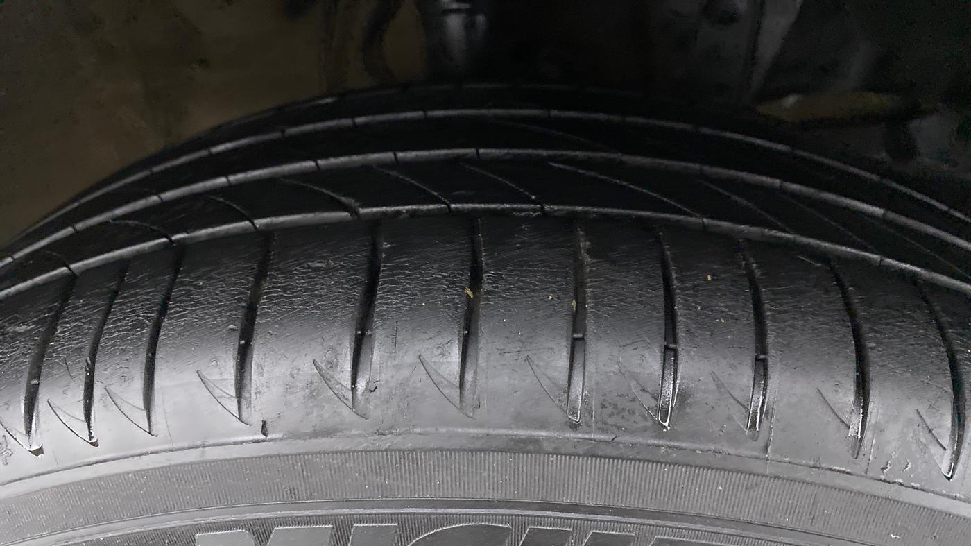 2019 Honda WR-V VX MT EXCLUSIVE EDITION PETROL, Petrol, Manual, 21,770 km, Right Front Tyre Tread