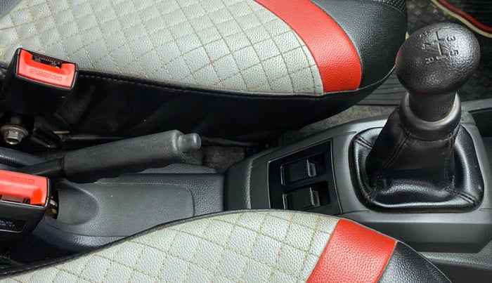 2017 Maruti Alto 800 LXI, Petrol, Manual, 38,232 km, Gear Lever