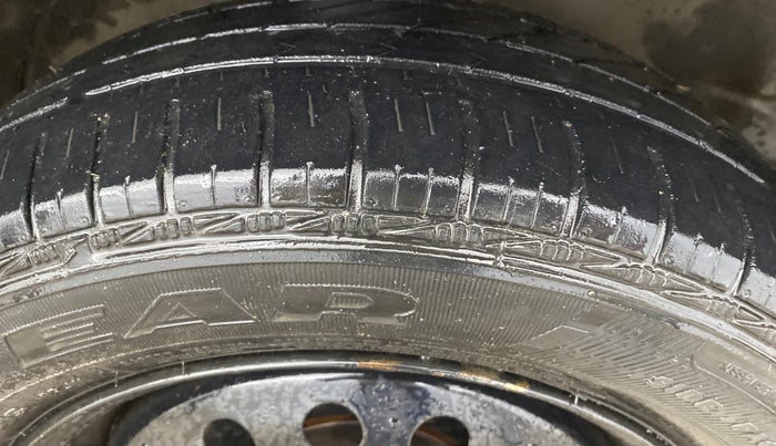 2016 Maruti Wagon R 1.0 VXI, CNG, Manual, 77,273 km, Right Front Tyre Tread