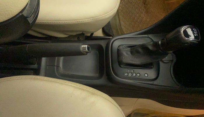 2018 Skoda Rapid STYLE 1.5 TDI AT, Diesel, Automatic, 1,19,830 km, Gear Lever