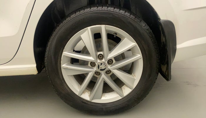 2018 Skoda Rapid STYLE 1.5 TDI AT, Diesel, Automatic, 1,19,830 km, Left Rear Wheel