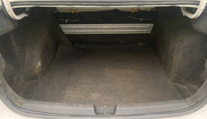 2018 Skoda Rapid STYLE 1.5 TDI AT, Diesel, Automatic, 1,19,830 km, Boot Inside