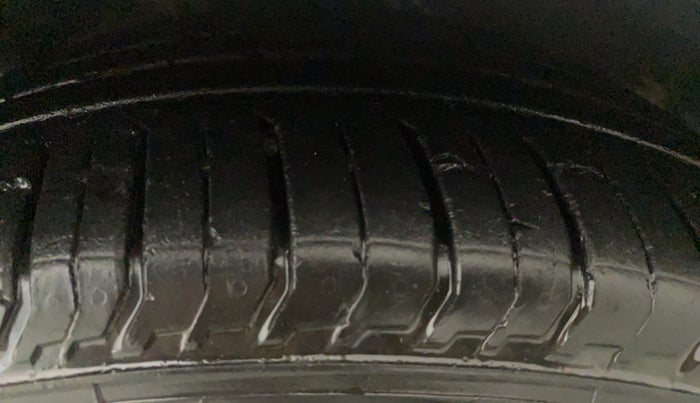 2018 Skoda Rapid STYLE 1.5 TDI AT, Diesel, Automatic, 1,19,830 km, Left Rear Tyre Tread