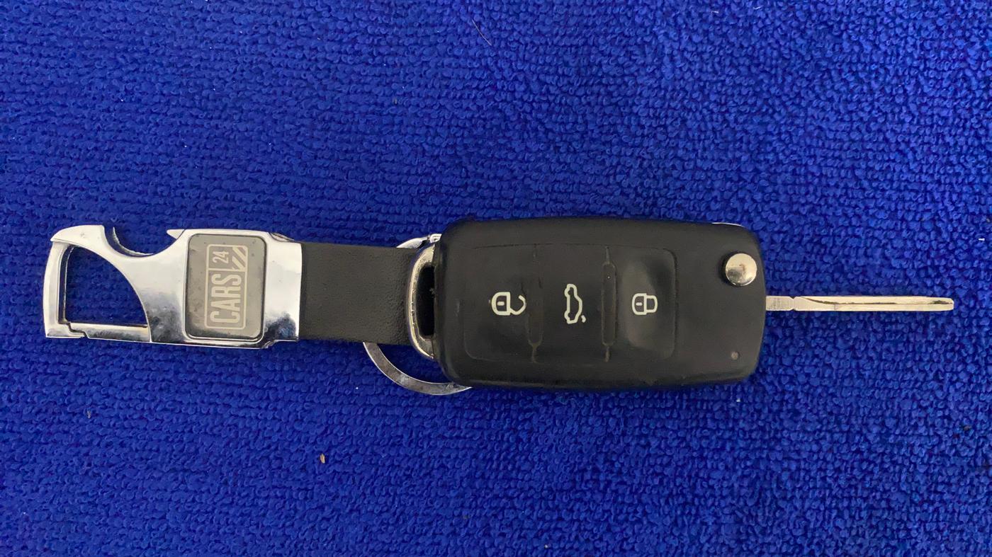 2018 Skoda Rapid STYLE 1.5 TDI AT, Diesel, Automatic, 1,19,830 km, Key Close Up