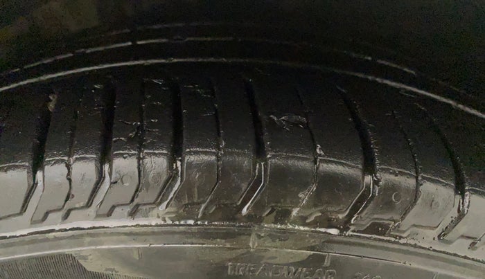 2018 Skoda Rapid STYLE 1.5 TDI AT, Diesel, Automatic, 1,19,830 km, Right Front Tyre Tread