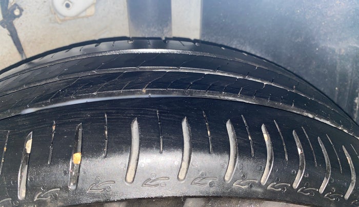 2024 Tata ALTROZ XZ Plus (S) Lux CNG , CNG, Manual, 6,724 km, Left Rear Tyre Tread