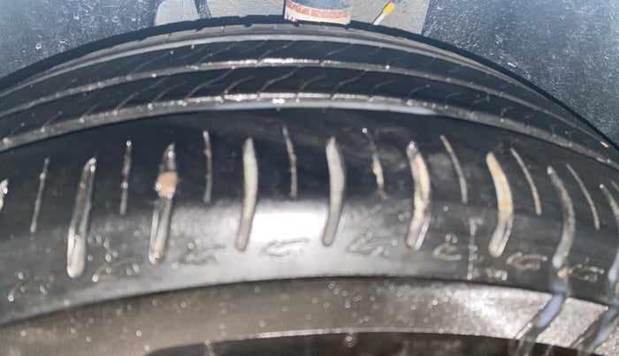 2024 Tata ALTROZ XZ Plus (S) Lux CNG , CNG, Manual, 6,724 km, Left Front Tyre Tread
