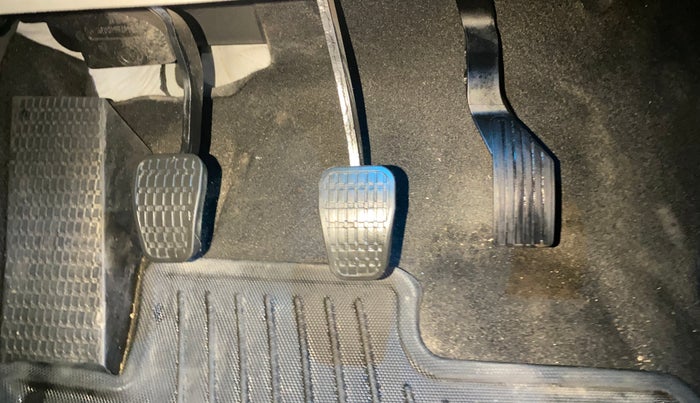 2024 Tata ALTROZ XZ Plus (S) Lux CNG , CNG, Manual, 6,724 km, Pedals