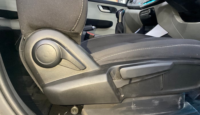 2024 Tata ALTROZ XZ Plus (S) Lux CNG , CNG, Manual, 6,724 km, Driver Side Adjustment Panel