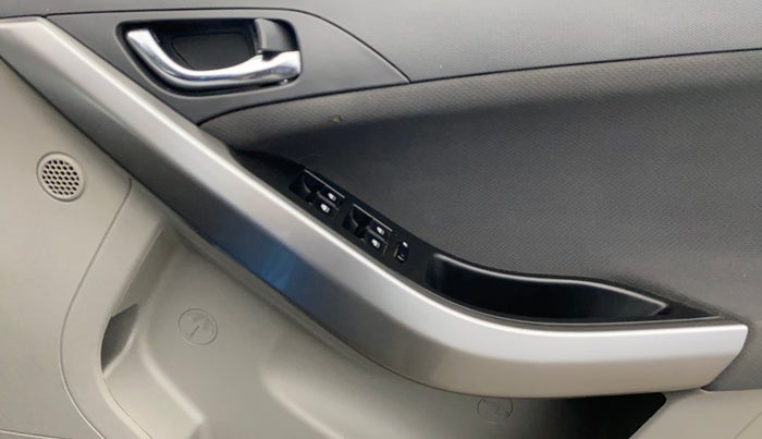 2018 Tata NEXON XZ PLUS PETROL, Petrol, Manual, 23,701 km, Driver Side Door Panels Control