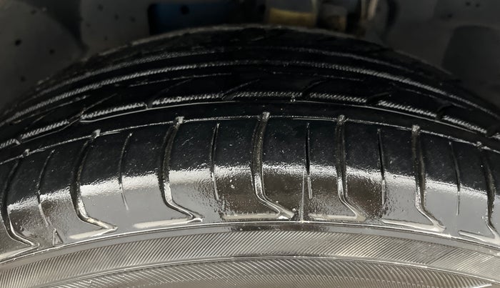 2018 Ford Ecosport TREND + 1.5L PETROL AT, Petrol, Automatic, 47,497 km, Left Front Tyre Tread