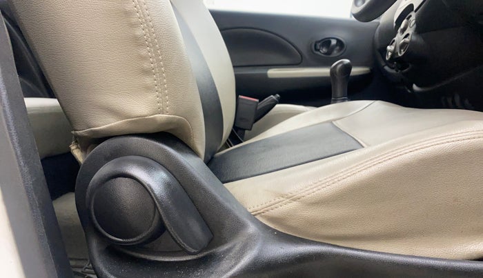 2015 Nissan Micra Active XV, Petrol, Manual, 54,577 km, Driver Side Adjustment Panel