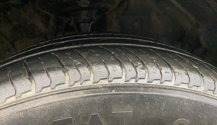 2020 Honda WR-V 1.2L I-VTEC SV MT, Petrol, Manual, 1,03,693 km, Right Front Tyre Tread